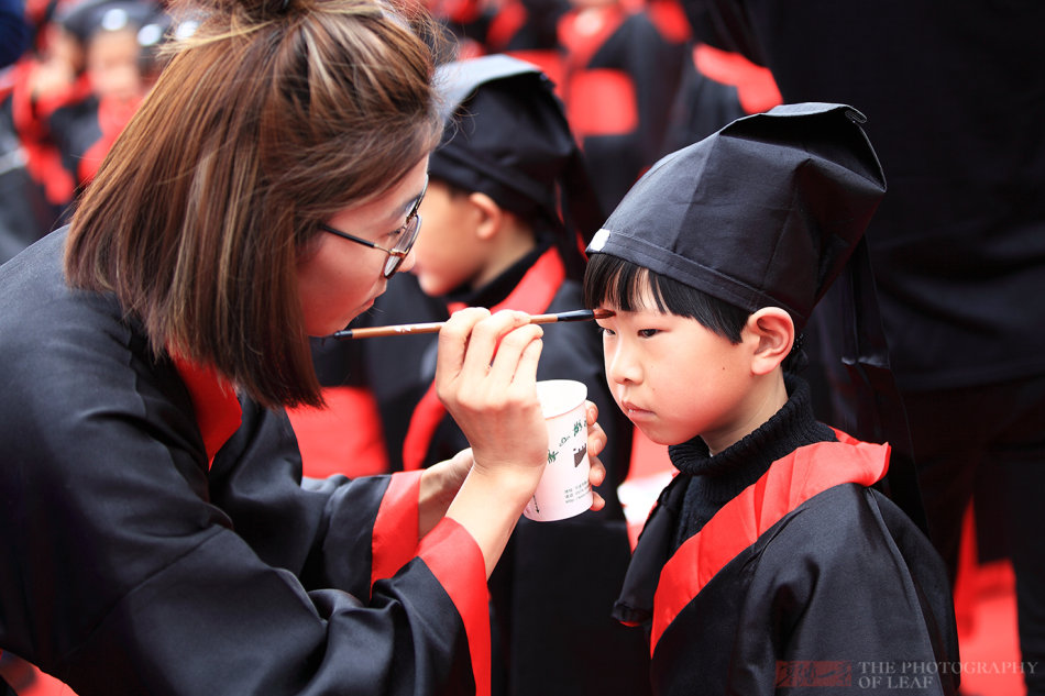 浙江宁波千名小学生穿汉服，学国学礼仪